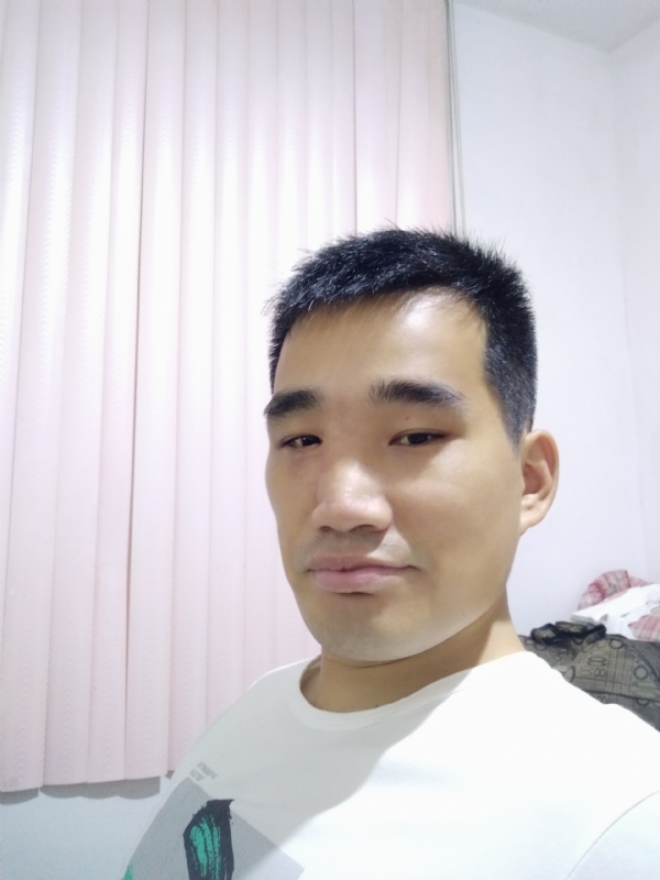 大男孩的第一张照片--石狮征婚网