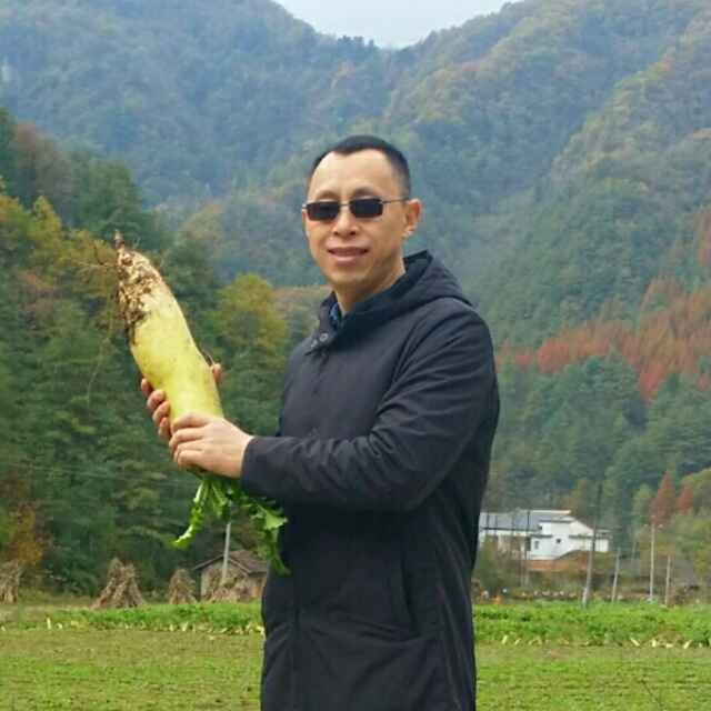 墨迹男的第一张照片--石狮征婚网