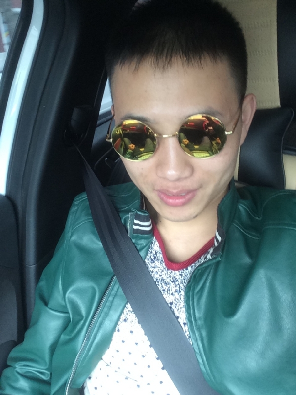 真心对待一个人的第一张照片--石狮征婚网