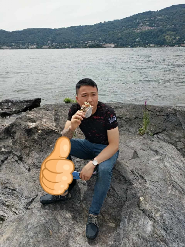 绚烂背后的平淡的第一张照片--石狮征婚网