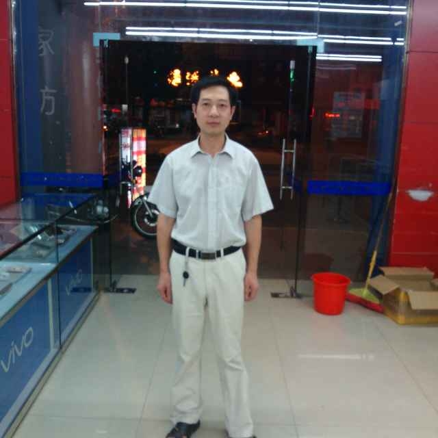 安静的第一张照片--石狮征婚网