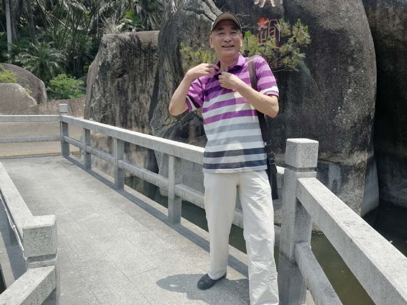 热腾腾的第三张照片--石狮征婚网