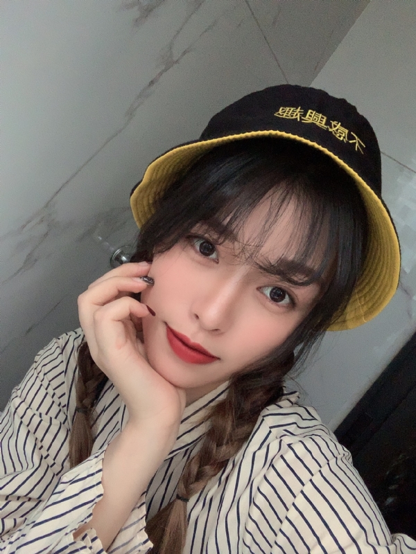 干净的第一张照片--石狮征婚网