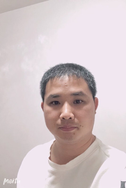 小梁的第一张照片--石狮征婚网