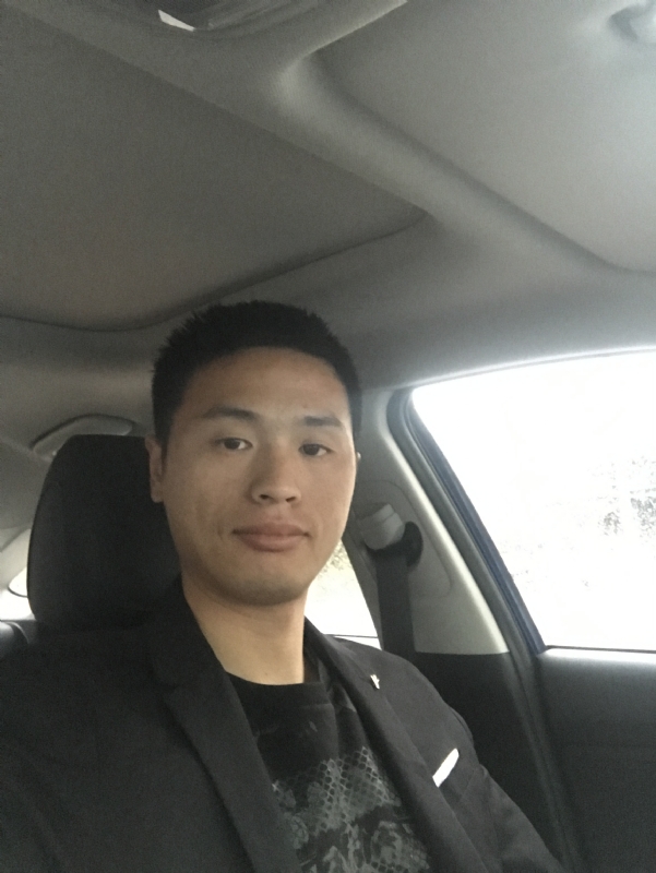 向前走的第一张照片--石狮征婚网