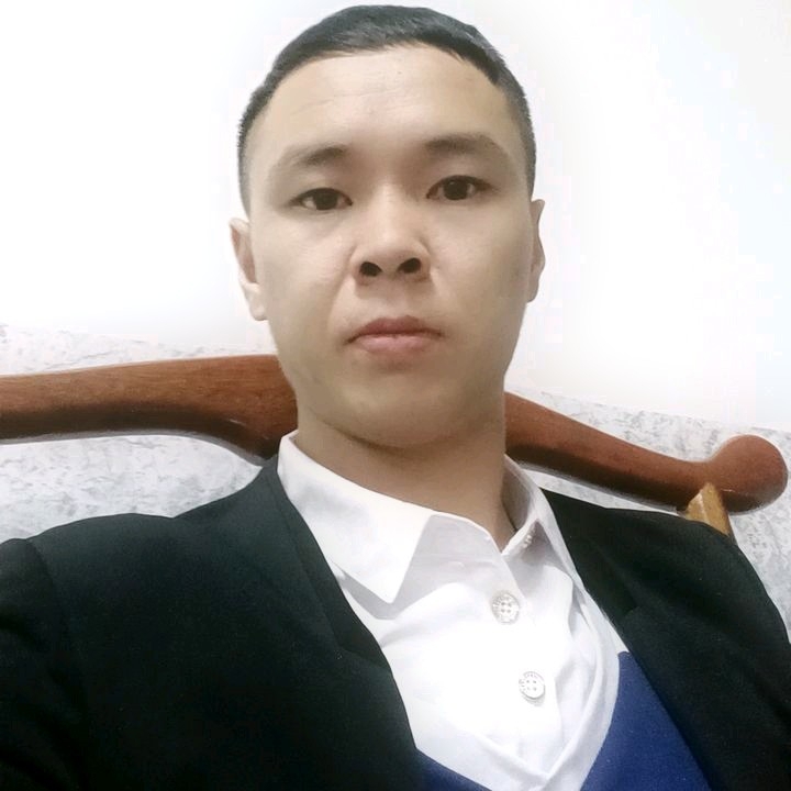 冷漠的第一张照片--石狮征婚网