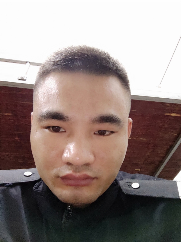 泉的第一张照片--石狮征婚网