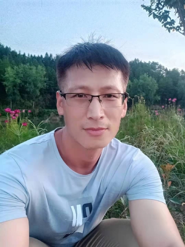 零零柒的第一张照片--石狮征婚网