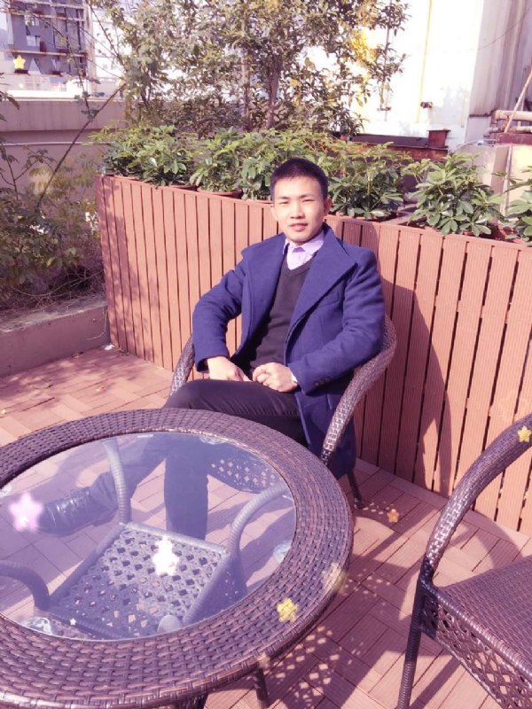 周哥哥的第一张照片--石狮征婚网