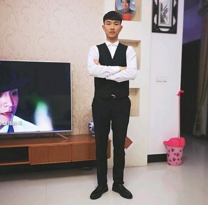 龙飞的第一张照片--石狮征婚网