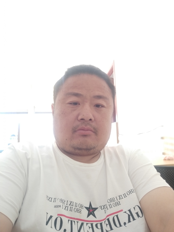 流星隐爱的第一张照片--石狮征婚网