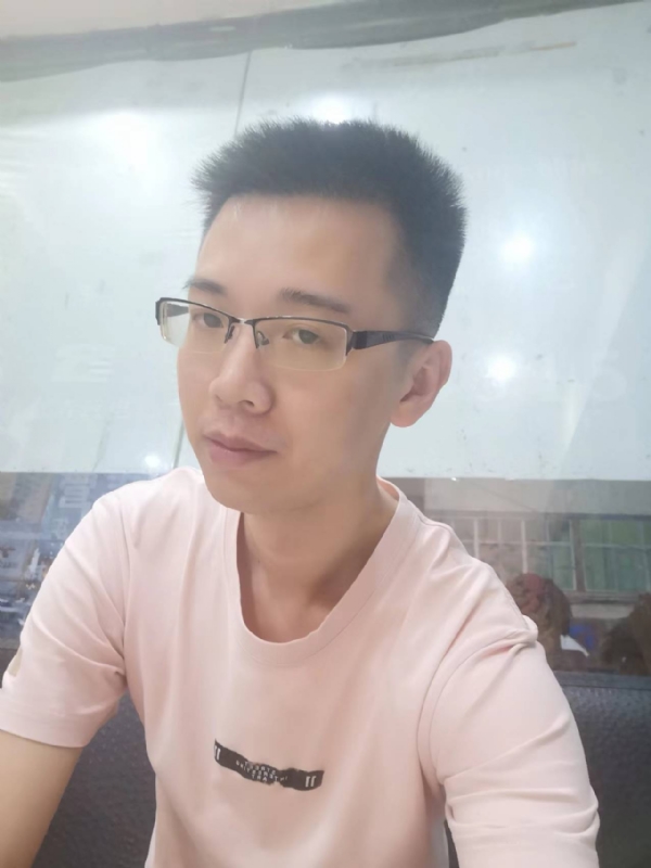 云杰的第三张照片--石狮征婚网