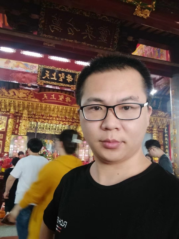 天哥的第二张照片--石狮征婚网