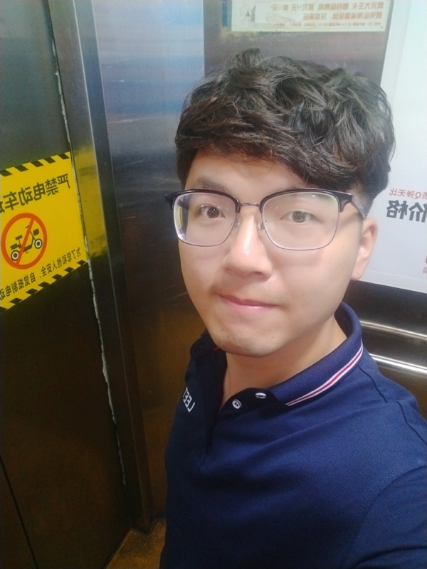 H先生的第二张照片--石狮征婚网