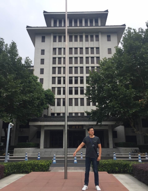 加国男人的第三张照片--石狮征婚网