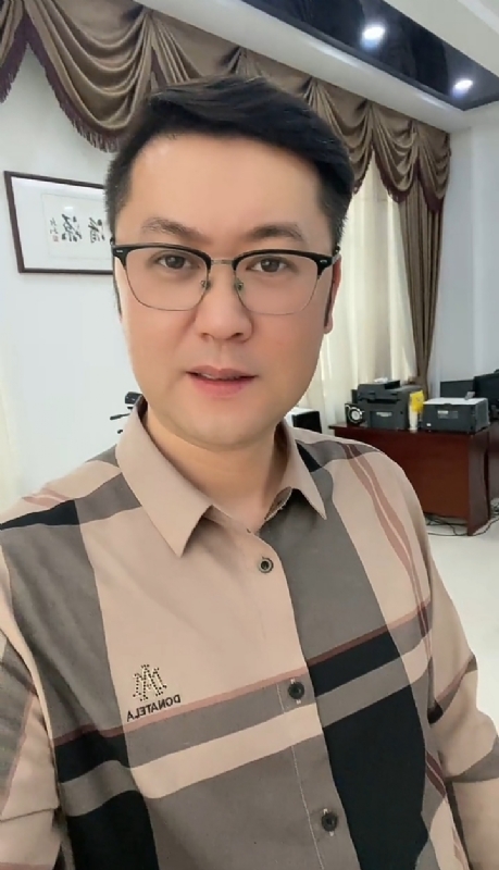 勤勉的第一张照片--石狮征婚网