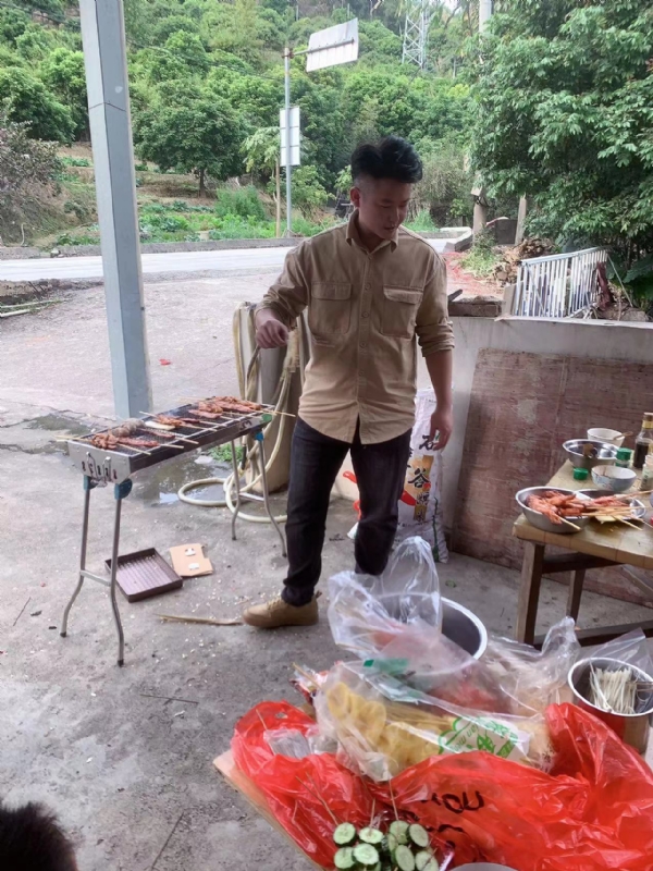 你黑我哟的第一张照片--石狮征婚网