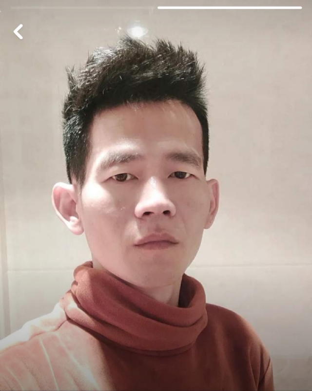 白了少年头的第一张照片--石狮征婚网