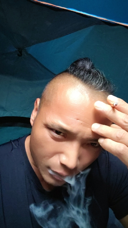 伯爵的第四张照片--石狮征婚网