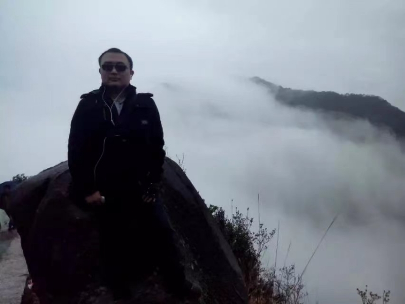 如影随形的第三张照片--石狮征婚网