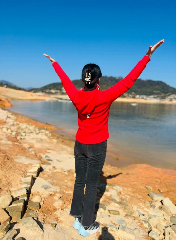 晚秋的第一张照片--石狮征婚网