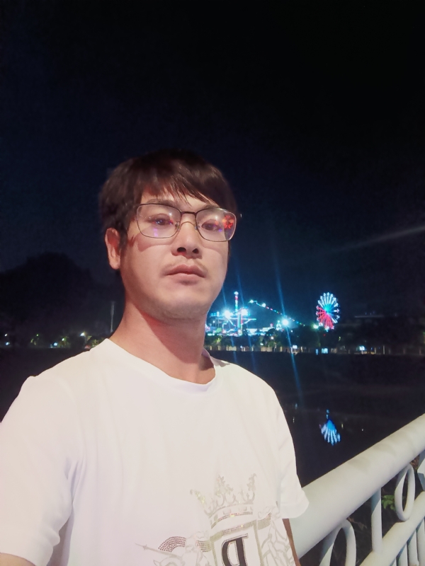 任豐的第一张照片--石狮征婚网