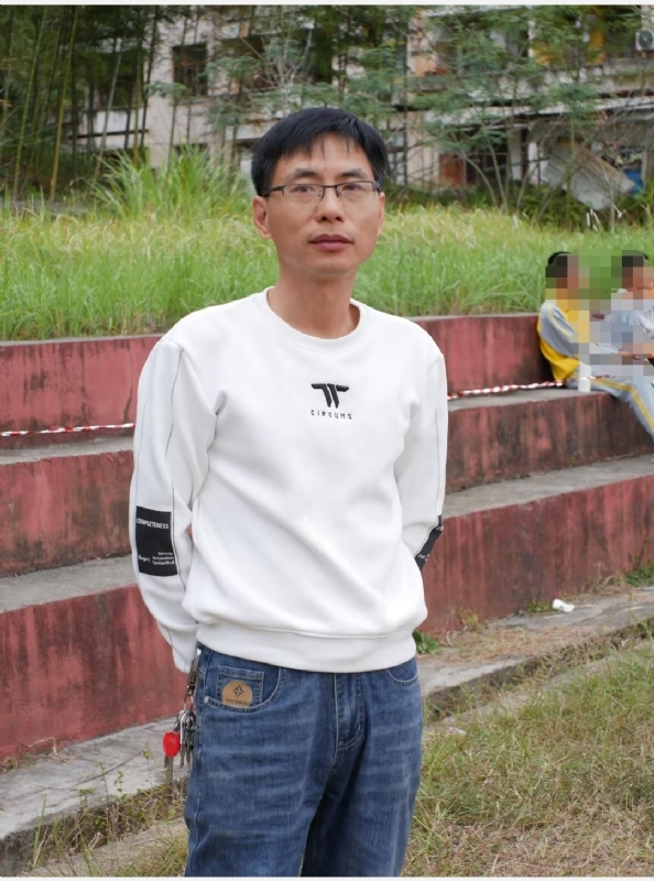 寻寻觅觅的第一张照片--石狮征婚网