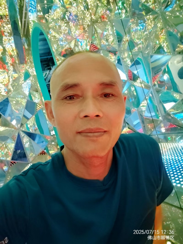 阿里睡不着的第二张照片--石狮征婚网