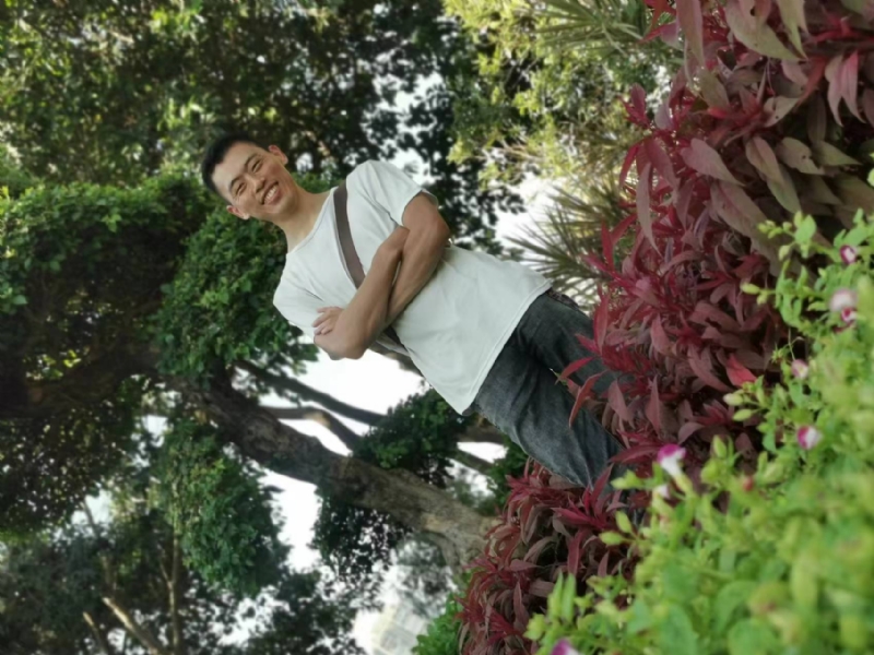 孤狼的第一张照片--石狮征婚网