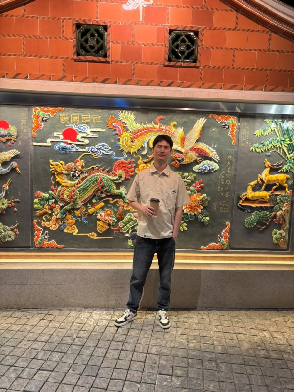 笙箫何的第一张照片--石狮征婚网